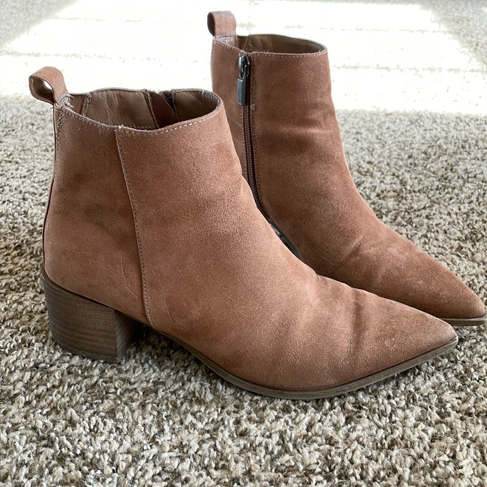 Universal Thread Booties